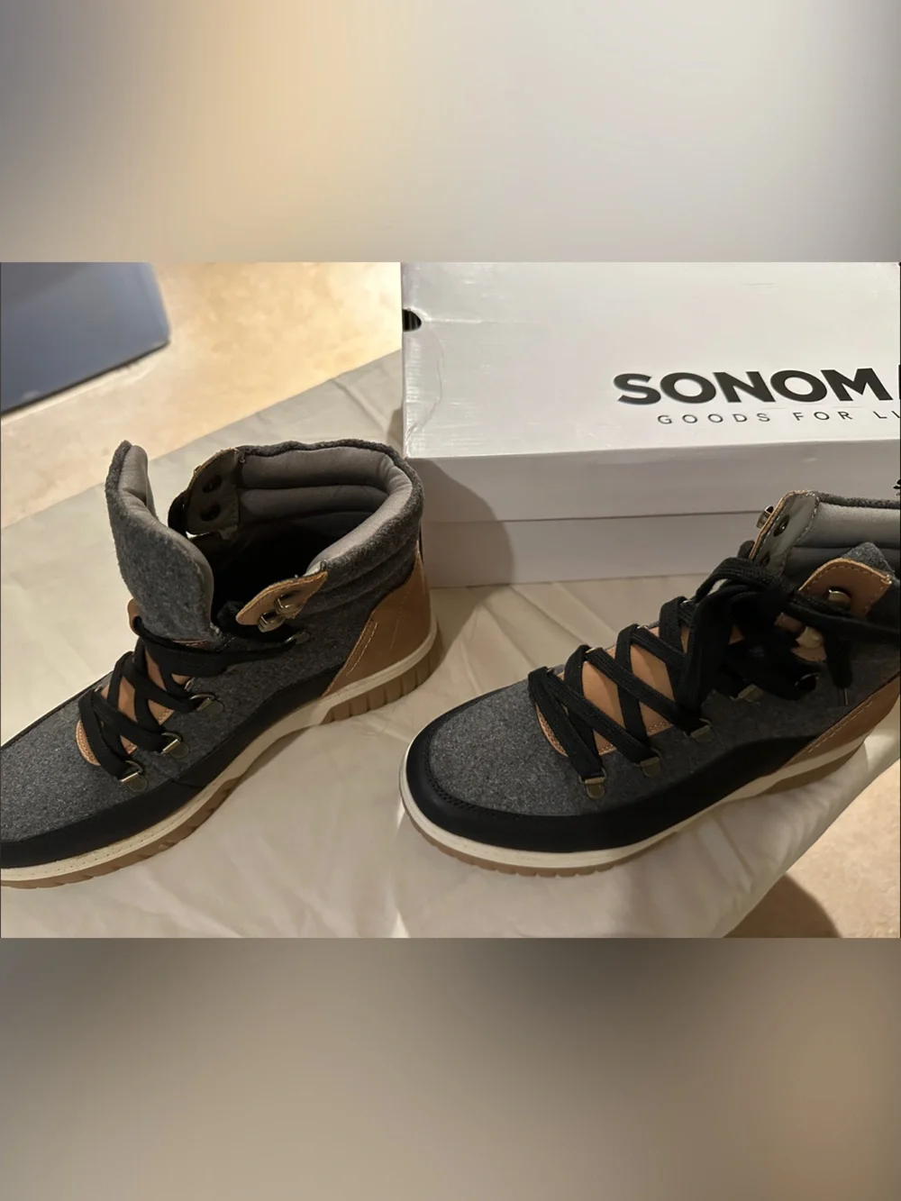 Sonoma Gray, Black & Tan Mixed-Material Hiking Boots